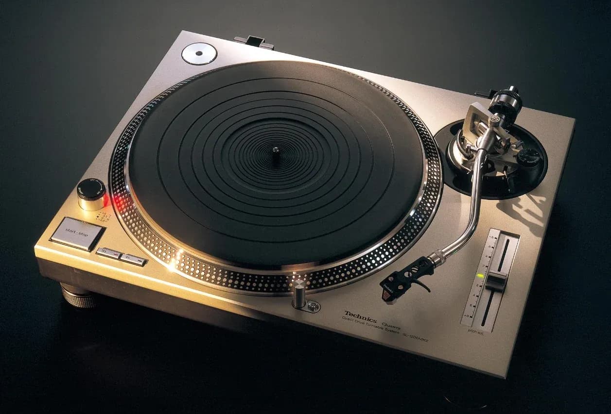 Technics SL-1210MK2