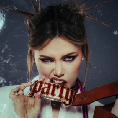 LAVINIA, The Underdog Project – Party Life