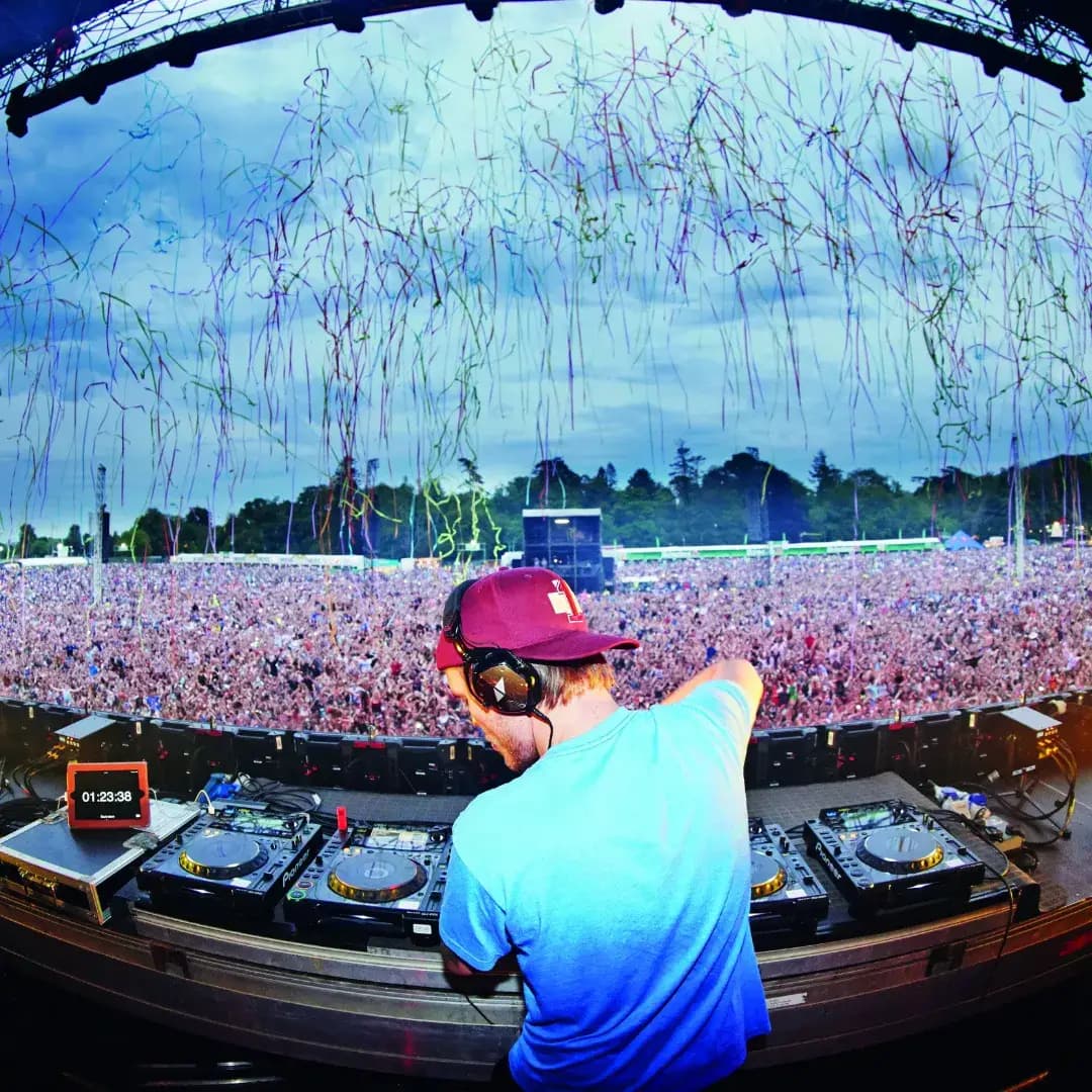 Netflix-Dokus über Avicii: Ein ehrliches Review für DJs und Musikfans