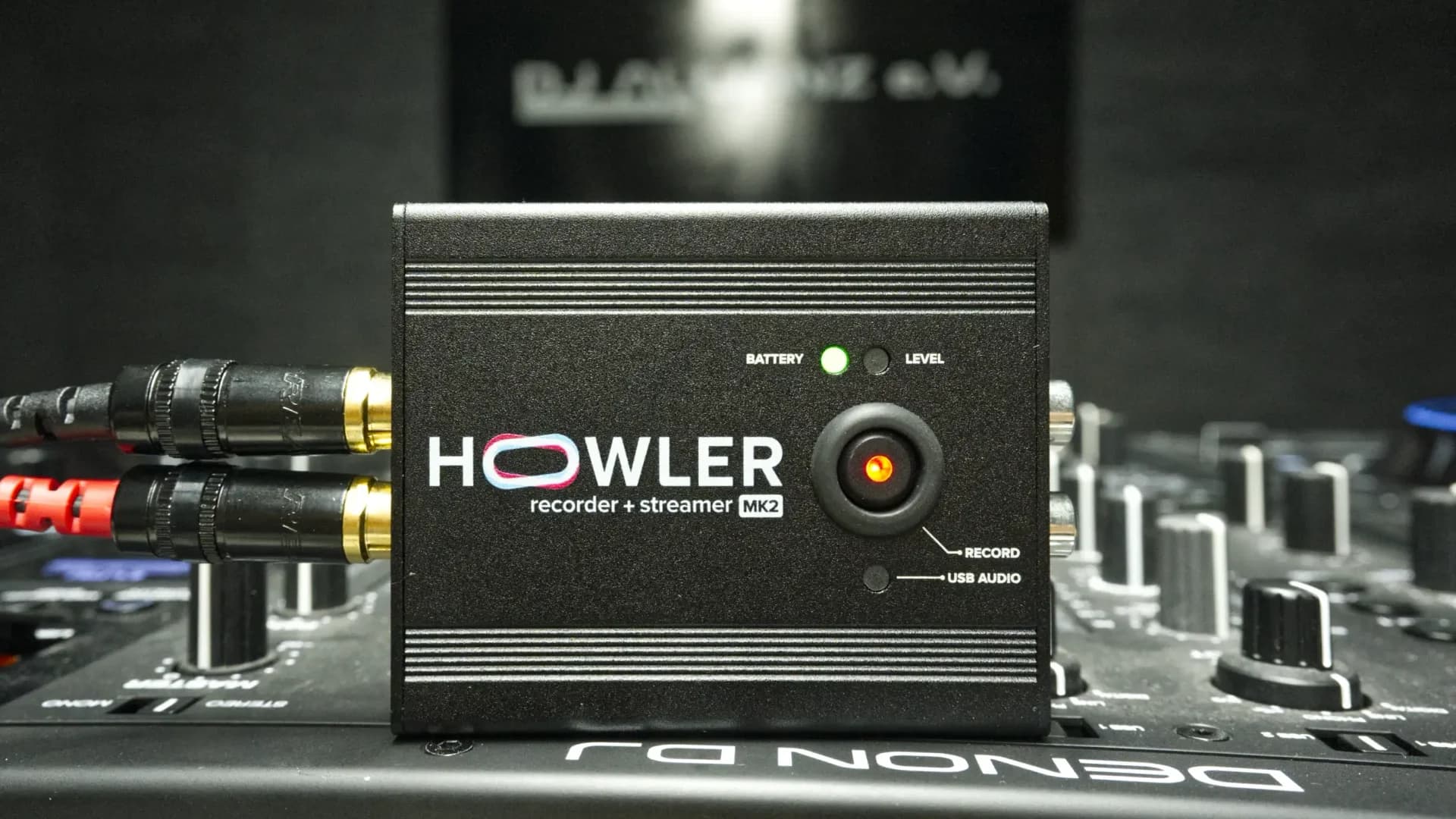 Howler Audio Recorder und Streamer auf dem X1850 von Denon DJ